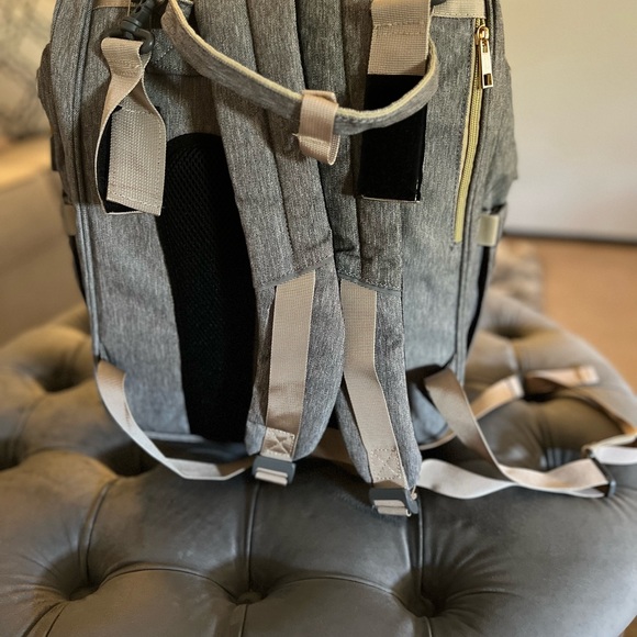 Diaper bag backpack with changing station - Picture 2 of 7
